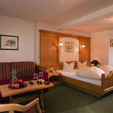 Hotel Alpenrose 페르티사우 외부 사진