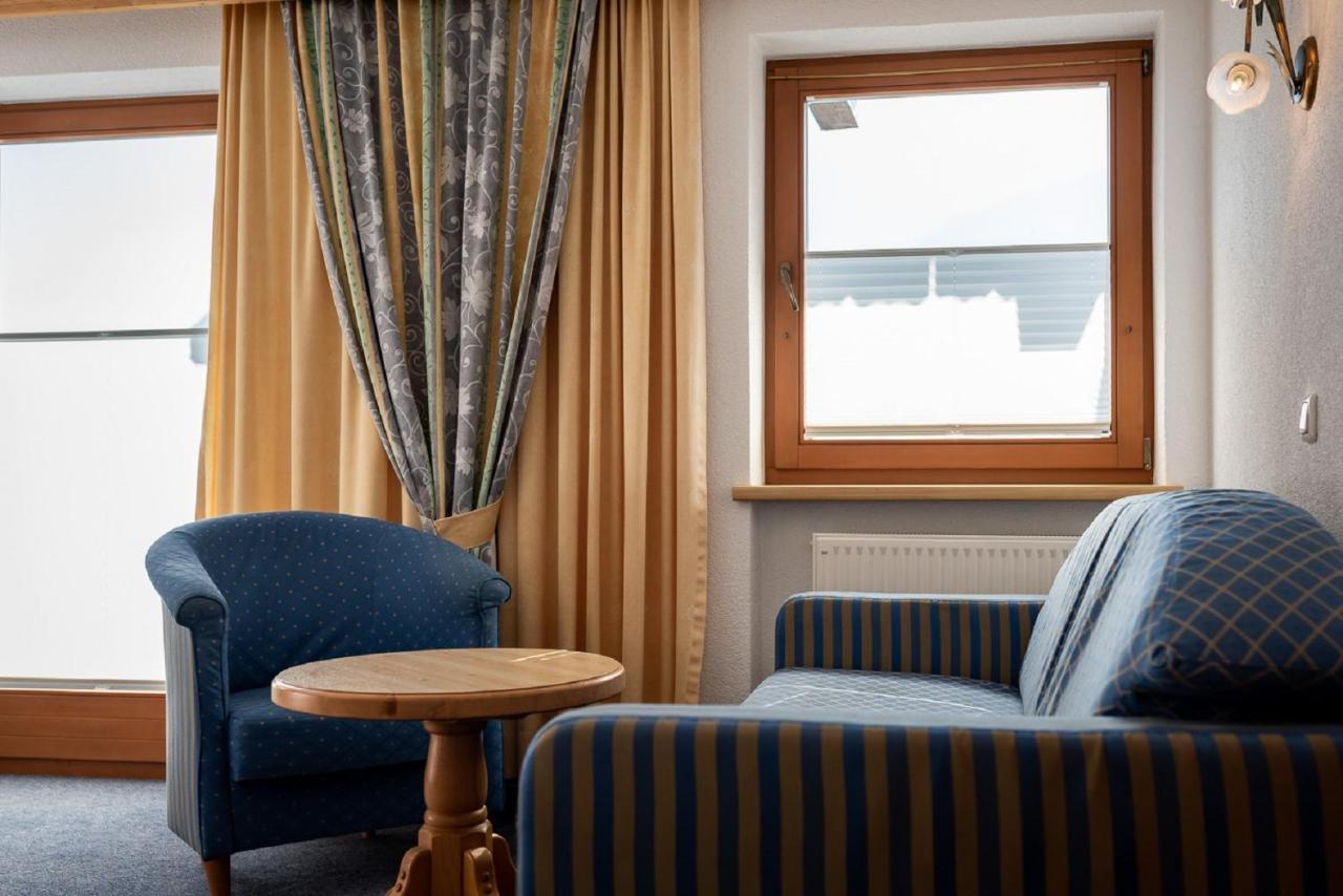 Hotel Alpenrose 페르티사우 외부 사진